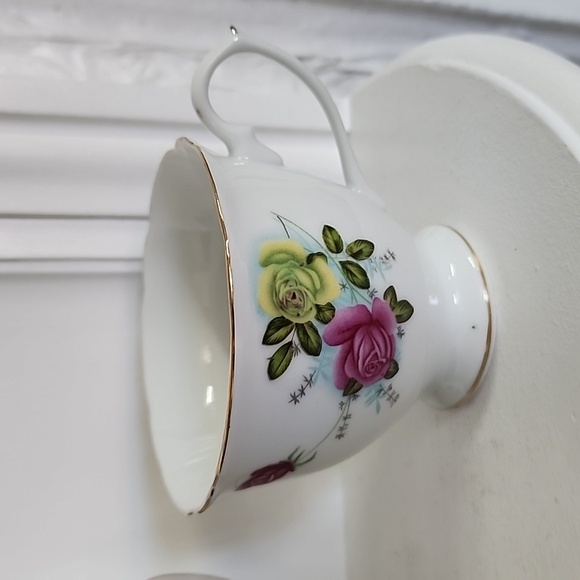 China Screw Pink And Yellow Rose Tea Cup And Saucer Set - Picture 3 of 6